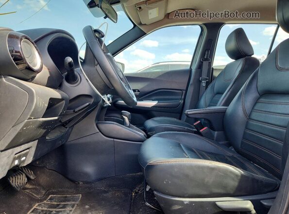 3N1CP5DV7LL564833 2020 NISSAN KICKS Gray Front interior view