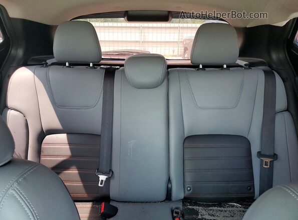 3N1CP5DV7RL503233 2024 NISSAN KICKS Gray Widok tylnych siedzeń