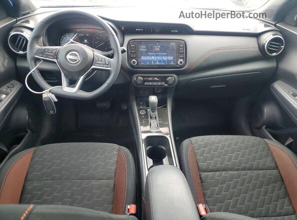 3N1CP5DV7RL553677 2024 NISSAN KICKS Blue Вид панелі приладів