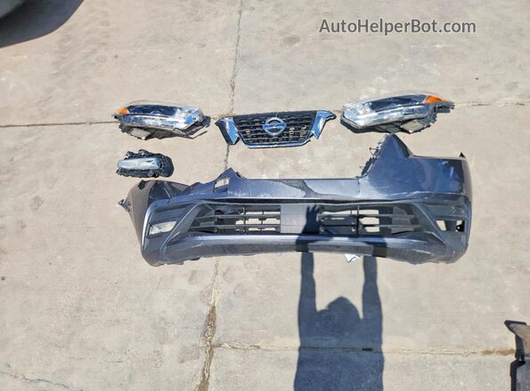 3N1CP5DV8LL519707 2020 NISSAN KICKS Gray Շարժիչի բաժամունքի տեսք