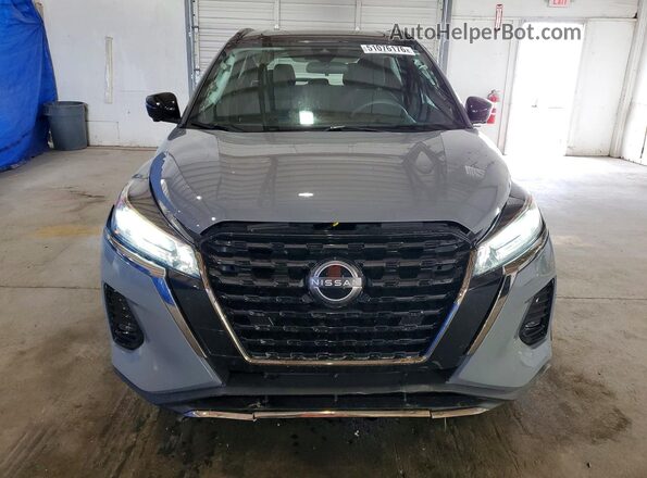 3N1CP5DV8PL504596 2023 NISSAN KICKS Gray Вид спереду
