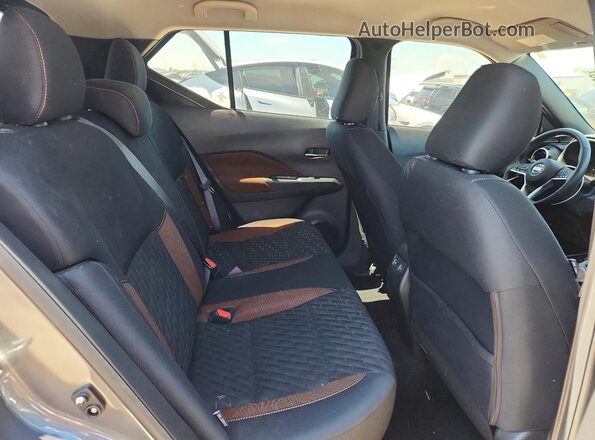 3N1CP5DV9ML520740 2021 NISSAN KICKS Gray უკანა სავარძლების ხედი