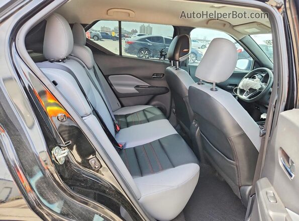 3N1CP5DVXNL476653 2022 NISSAN KICKS Black Widok tylnych siedzeń