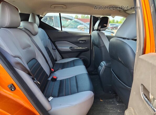 3N1CP5DVXPL528186 2023 NISSAN KICKS Orange Vista interior trasera