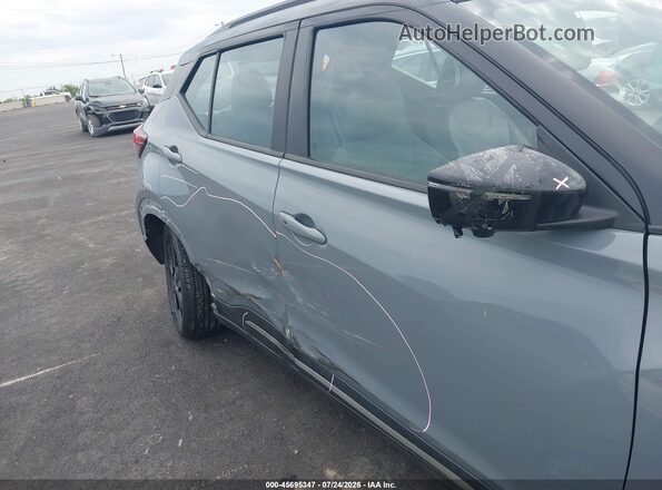 3N1CP5DVXPL544548 2023 NISSAN KICKS Gray Front view