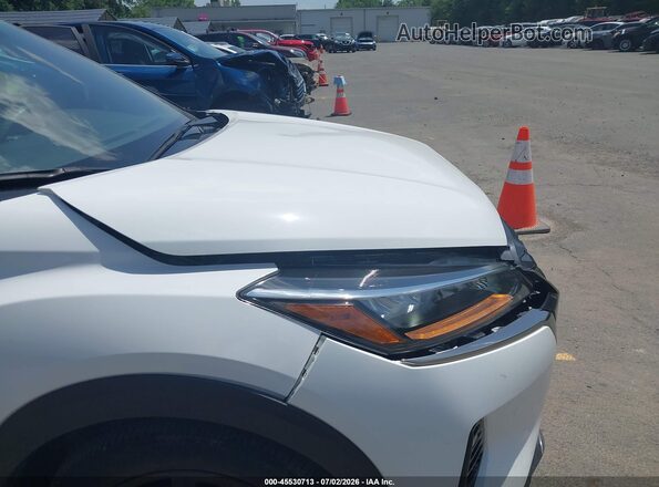 3N1CP5DVXRL564091 2024 NISSAN KICKS White Front view