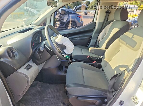 3N6CM0KN4LK691280 2020 NISSAN NV200 White Вид салону спереду