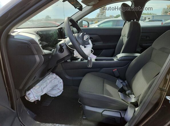 3N8AP6BA4SL309215 2025 NISSAN KICKS Black Front interior view