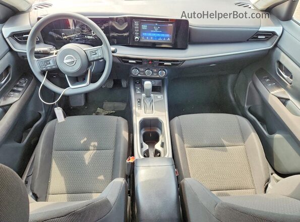 3N8AP6BB0SL372742 2025 NISSAN KICKS Charcoal წინა პანელის ხედი