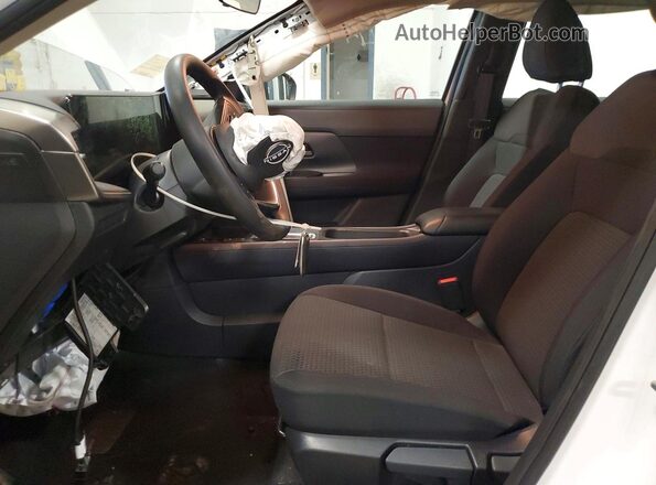 3N8AP6BB9SL326293 2025 NISSAN KICKS White Սալոնի դիմացի տեսք