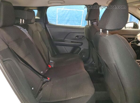 3N8AP6BB9SL326293 2025 NISSAN KICKS White Սալոնի հետևի տեսք