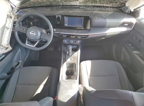 3N8AP6BB9SL336967 2025 NISSAN KICKS White Вид панелі приладів