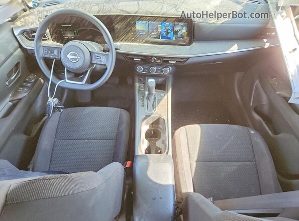 3N8AP6BE8TL348782 2026 NISSAN KICKS Blue წინა პანელის ხედი