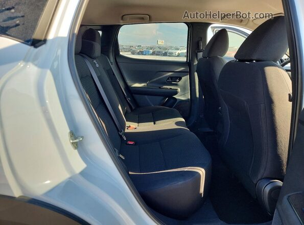 3N8AP6BEXTL351053 2026 NISSAN KICKS White უკანა სალონის ხედი