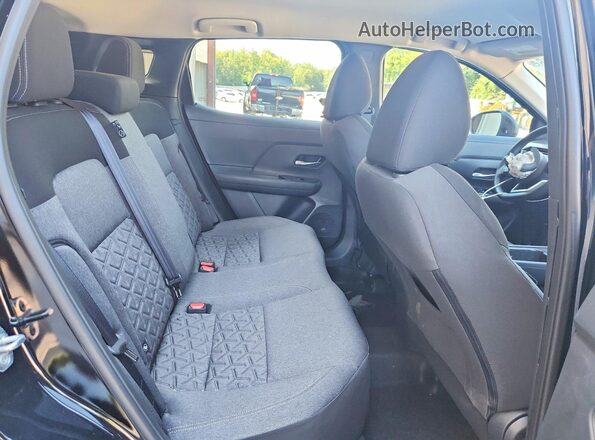 3N8AP6CA0SL308643 2025 NISSAN KICKS Black Rear seats view