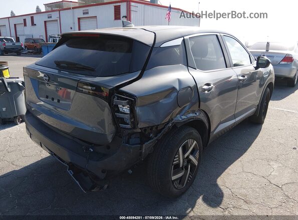 3N8AP6CA2SL366804 2025 NISSAN KICKS Gray Trasero derecho