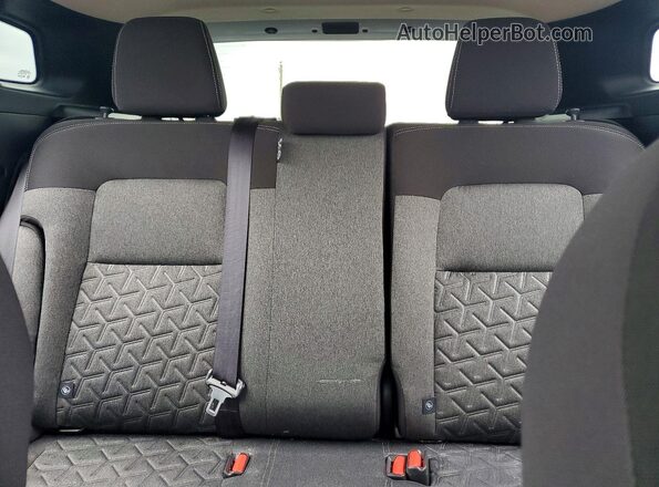 3N8AP6CA2SL373591 2025 NISSAN KICKS White Вид задніх сидінь