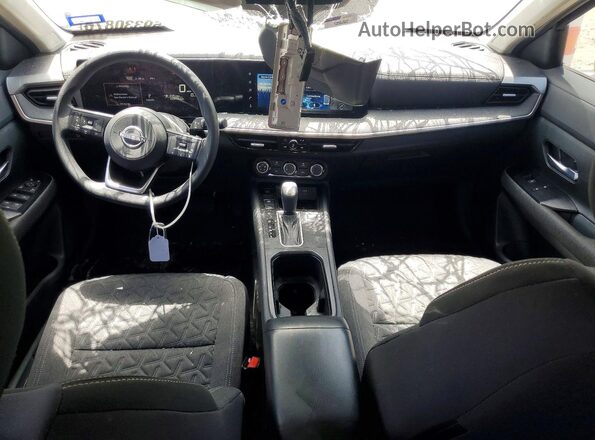 3N8AP6CA5SL368739 2025 NISSAN KICKS Black Vista del salpicadero