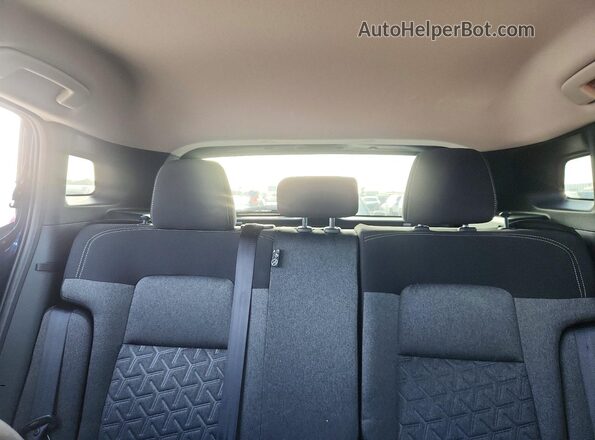 3N8AP6CA6SL428365 2025 NISSAN KICKS Blue Widok tylnych siedzeń