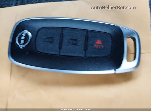 3N8AP6CA6SL429385 2025 NISSAN KICKS Gray წინა პანელის ხედი