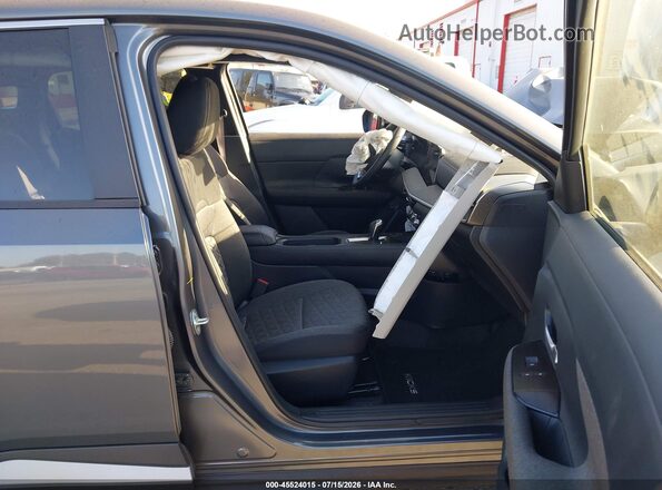 3N8AP6CA6SL429385 2025 NISSAN KICKS Gray წინა სალონის ხედი