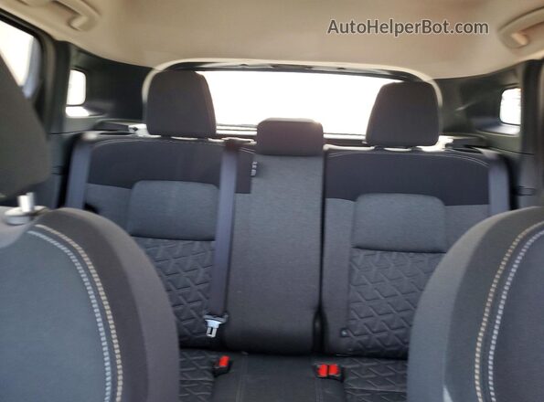 3N8AP6CA7SL308915 2025 NISSAN KICKS Silver Rear seats view