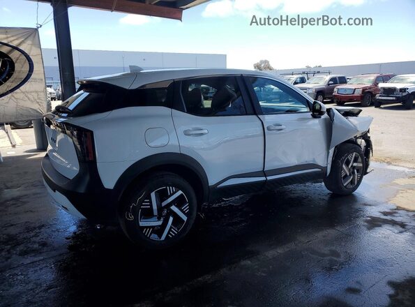 3N8AP6CA7SL388412 2025 NISSAN KICKS Белый Задняя правая четверть
