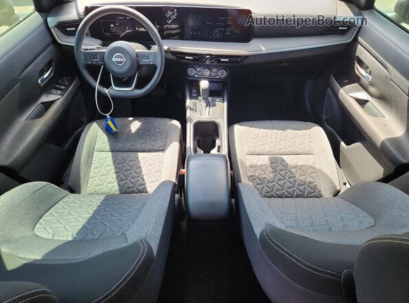 3N8AP6CAXSL355355 2025 NISSAN KICKS Black Dashboard view