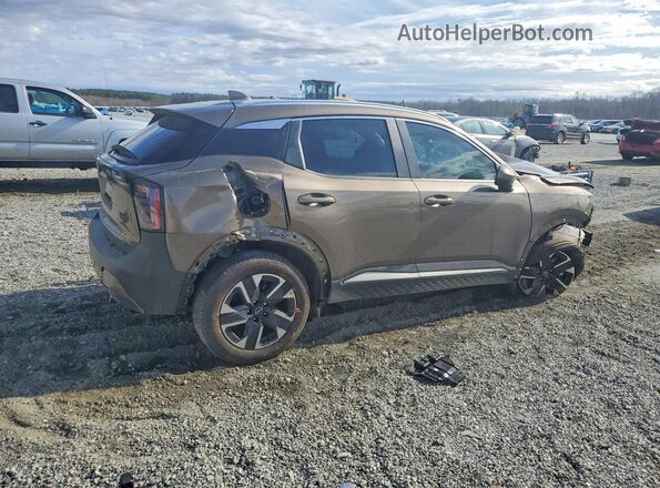 3N8AP6CB0SL434929 2025 NISSAN KICKS Коричневый Задняя правая четверть