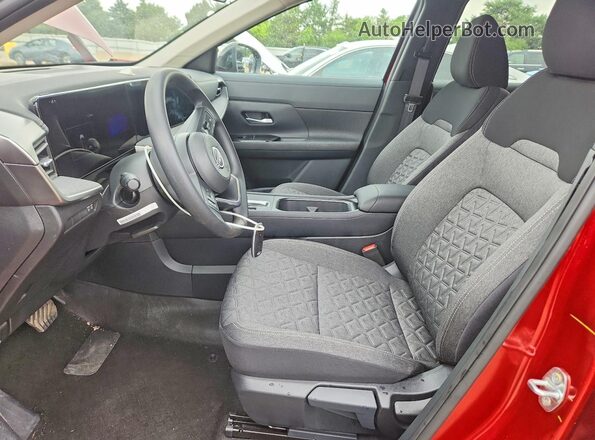 3N8AP6CB1TL317460 2026 NISSAN KICKS Red Front interior view