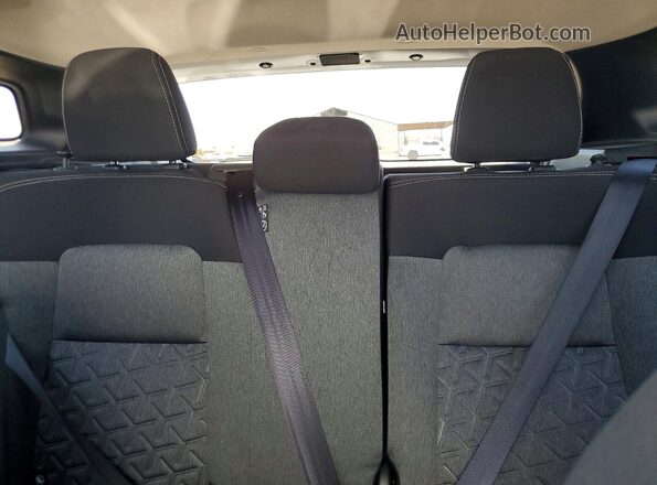 3N8AP6CB2TL365615 2026 NISSAN KICKS White უკანა სავარძლების ხედი