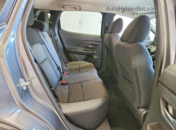 3N8AP6CB3TL374257 2026 NISSAN KICKS Gray Vista interior trasera
