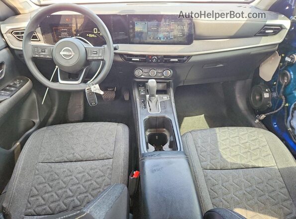 3N8AP6CB4SL382415 2025 NISSAN KICKS Синий Вид панели приборов