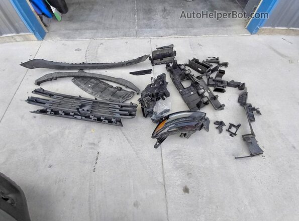 3N8AP6CB4TL364384 2026 NISSAN KICKS Gray Vista de la etiqueta del VIN