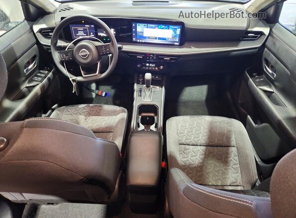 3N8AP6CB4TL388572 2026 NISSAN KICKS White Dashboard view