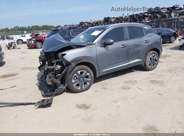 3N8AP6CB5SL432223 2025 NISSAN KICKS Серый Передняя левая четверть