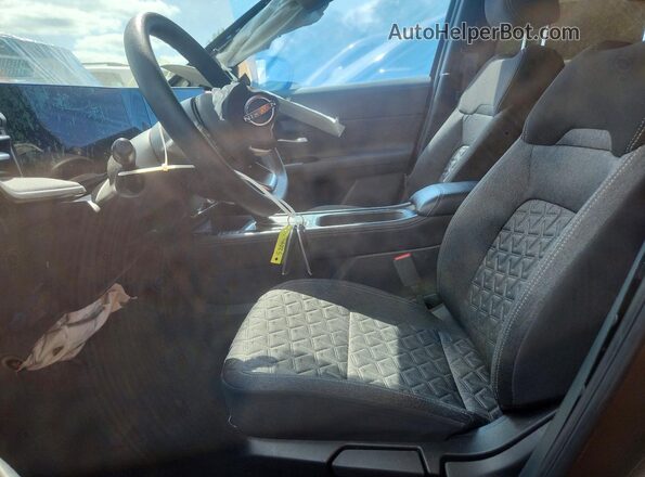 3N8AP6CB6SL331191 2025 NISSAN KICKS Brown Front interior view