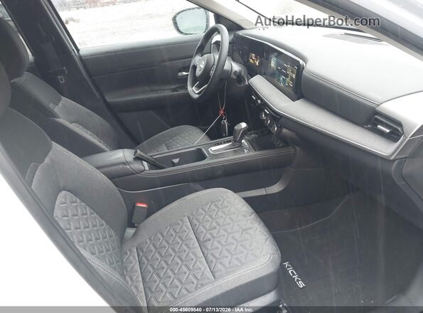 3N8AP6CB6SL436586 2025 NISSAN KICKS White Front interior view