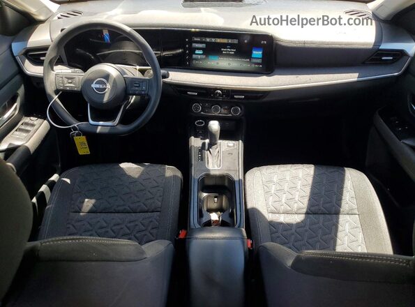 3N8AP6CB7SL328168 2025 NISSAN UK Tan Widok deski rozdzielczej
