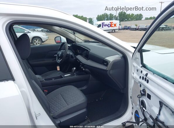3N8AP6CB7SL440100 2025 NISSAN KICKS White წინა სალონის ხედი