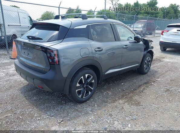 3N8AP6CB7TL409057 2026 NISSAN KICKS Gray Trasero derecho