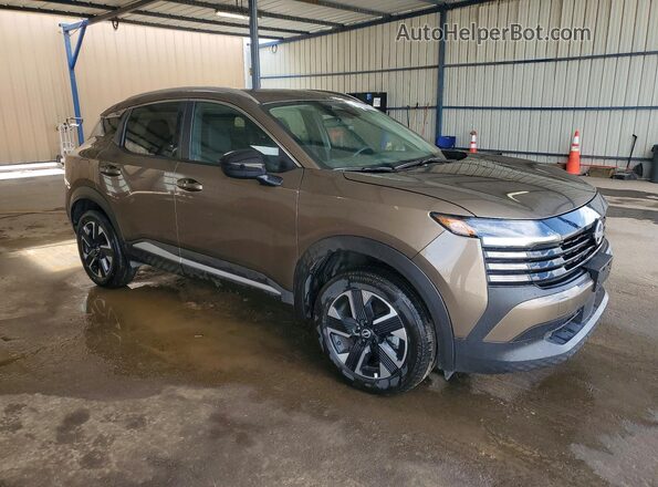 3N8AP6CB8TL364999 2026 NISSAN KICKS Желто-коричневый Передняя правая четверть