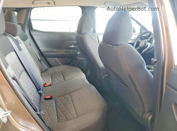 3N8AP6CB8TL364999 2026 NISSAN KICKS Желто-коричневый Вид задней части салона