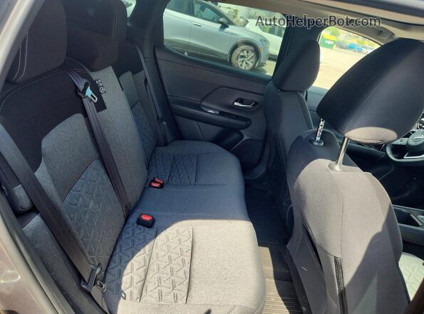 3N8AP6CBXTL302617 2026 NISSAN KICKS Серый Вид задних сидений