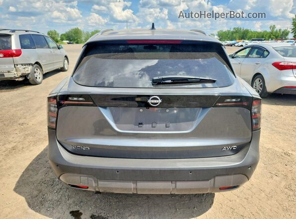3N8AP6CBXTL302617 2026 NISSAN KICKS Серый Вид сзади