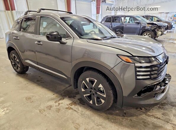 3N8AP6CBXTL414219 2026 NISSAN KICKS Gray წინა მარჯვენა