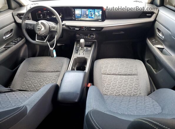 3N8AP6CE0TL350413 2026 NISSAN KICKS Brown Dashboard view