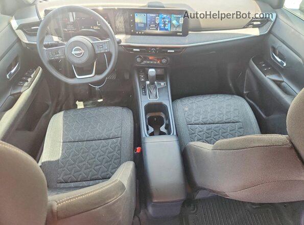 3N8AP6CE0TL378440 2026 NISSAN KICKS White Dashboard view