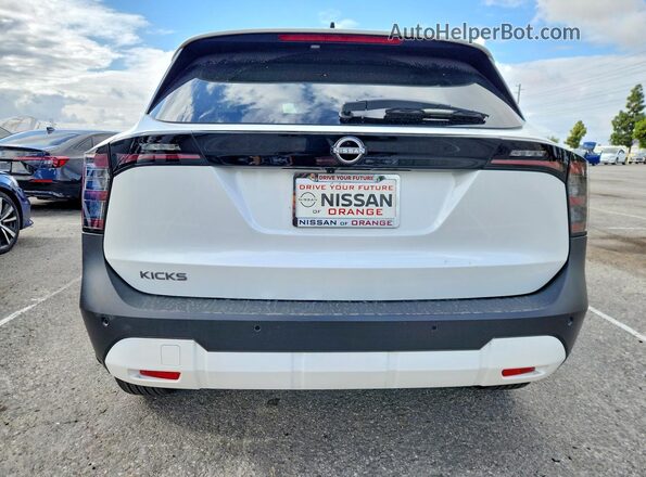 3N8AP6CE1TL341526 2026 NISSAN KICKS White Հետևի տեսք