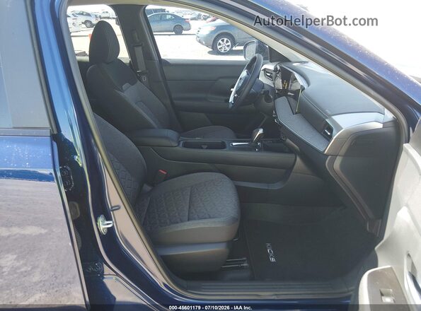 3N8AP6CE2TL387267 2026 NISSAN KICKS Blue Вид салону спереду